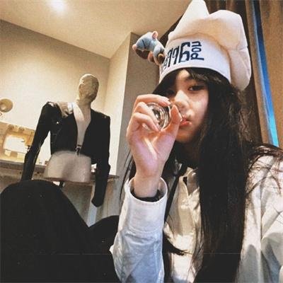 暴雨狂云